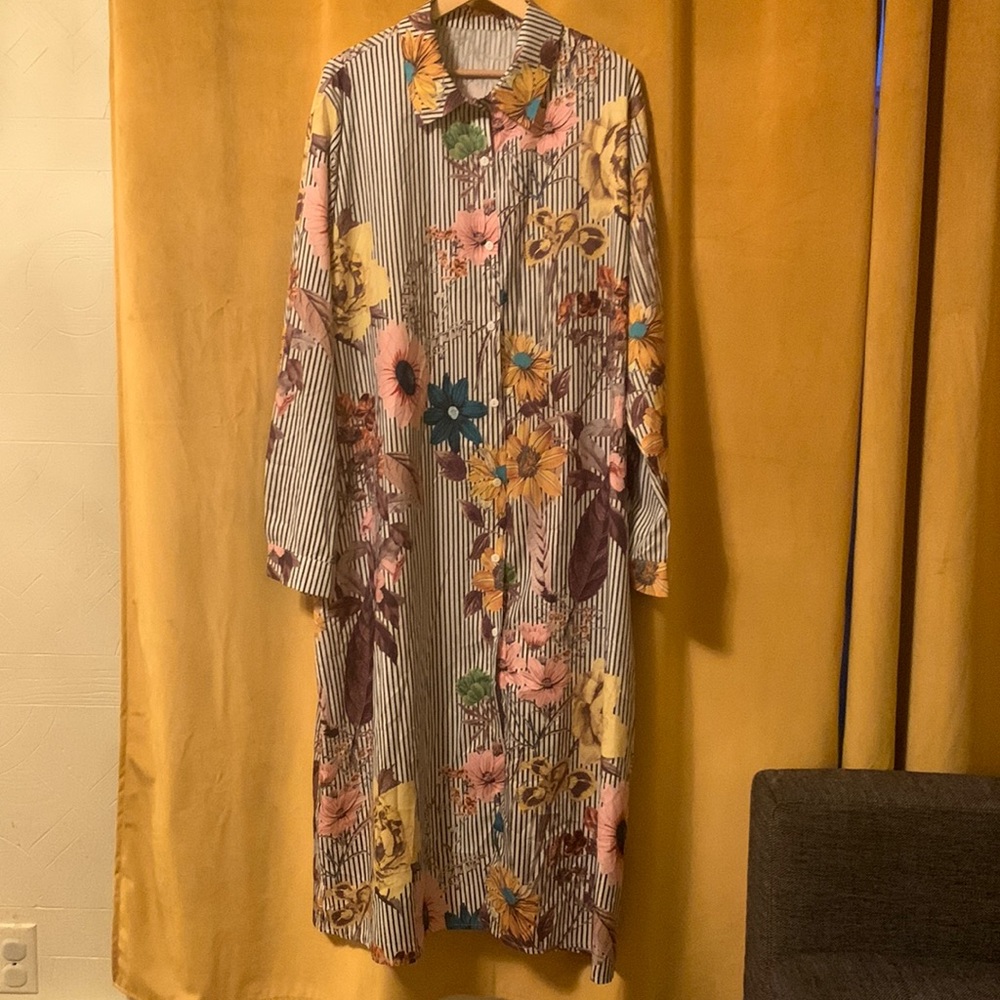SHIRT DRESS no tag SIZE medium
